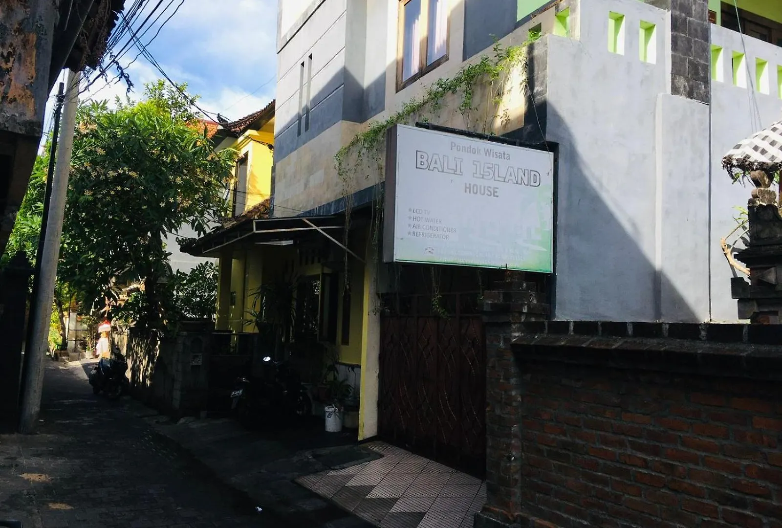Guest house Bali 15 Land Guesthouse Kuta  Indonesia