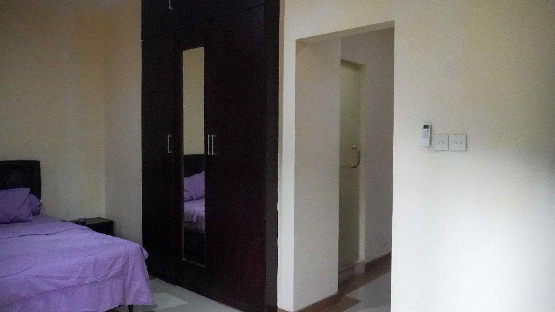 Bali 15 Land Guesthouse Kuta Lombok